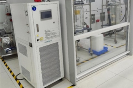 高低温循环器选购时需注意流量、功率和扬程参数